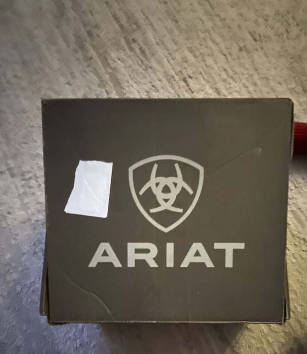 Ariat Terrain Size 10.5 Distressed Brown Hiking Boots